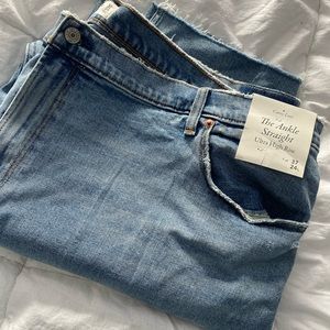 Abercrombie Curve Love Ankle Straight Ultra High Rise